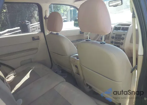 2008 Ford Escape Xlt from USA, damaged, VIN 1FMCU93158KA42170